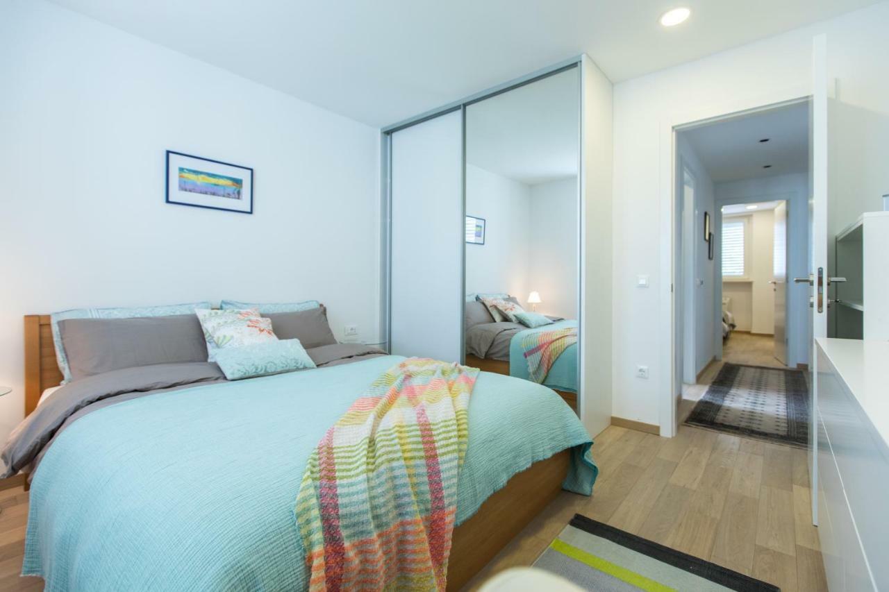 Spacious Modern Apartment Close To The Beach Dubrovnik Exterior photo